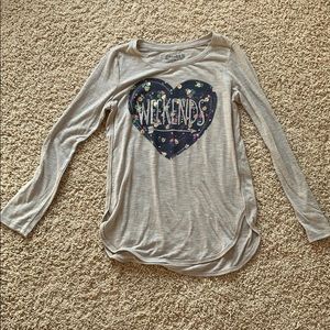 Light grey “weekends” long sleeve